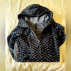 Lululemon scuba size 4